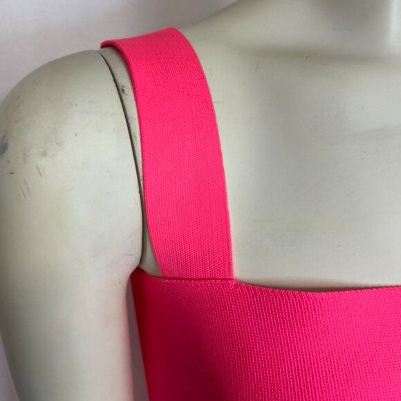 Victoria Beckham VB Body fitted midi skirt and bandeau top - Picture 3 of 8